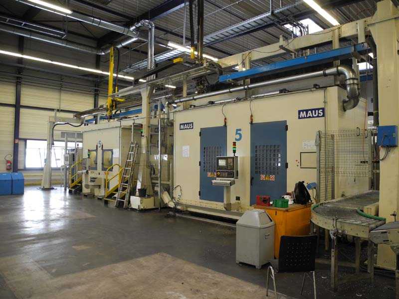 98761b2dde5262b0f52557dc8a218928 Centro di foratura e tornitura Maus per ruote in alluminio linea 5, usato