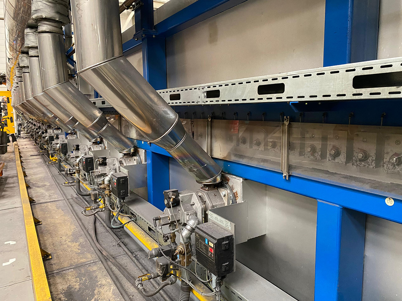 Forno a piastre con focolare a rulli Schwartz PR2496, usato Forno a piastre con focolare a rulli Schwartz PR2496, usato