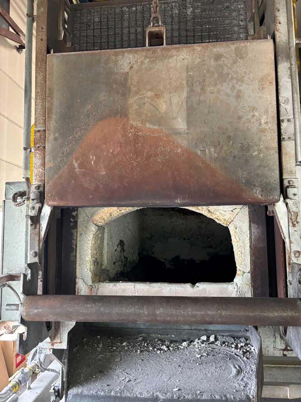 StrikoWestofen MH II-T 3000/2000 G-eg Plus+ forno di fusione e mantenimento O1843, usato StrikoWestofen MH II-T 3000/2000 G-eg Plus+ forno di fusione e mantenimento O1843, usato