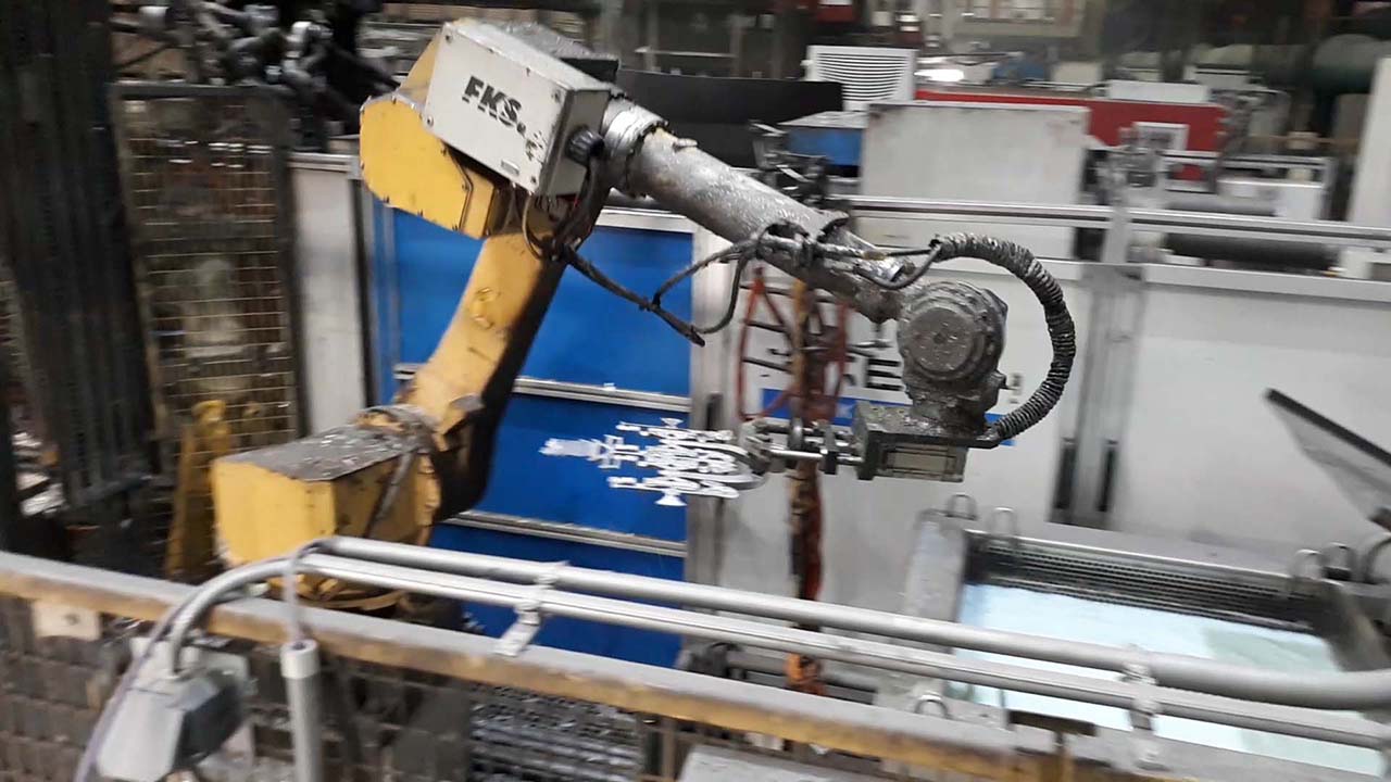 FANUC M-710iC/50, E-33082 robot da fonderia HR1834, usato