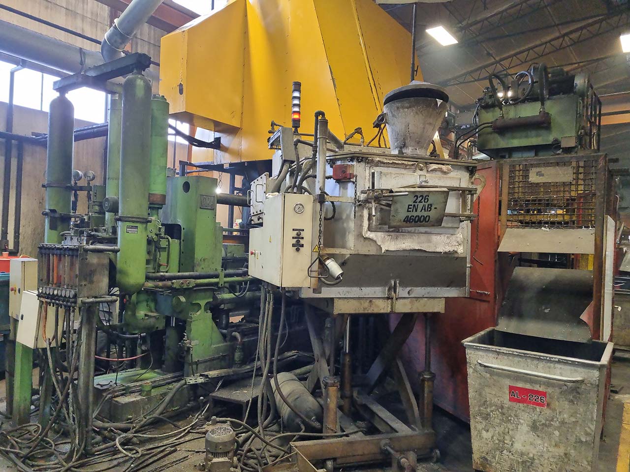 IDRA OL 700 macchina di pressofusione a camera fredda KK1621, usata IDRA OL 700 macchina di pressofusione a camera fredda KK1621, usata