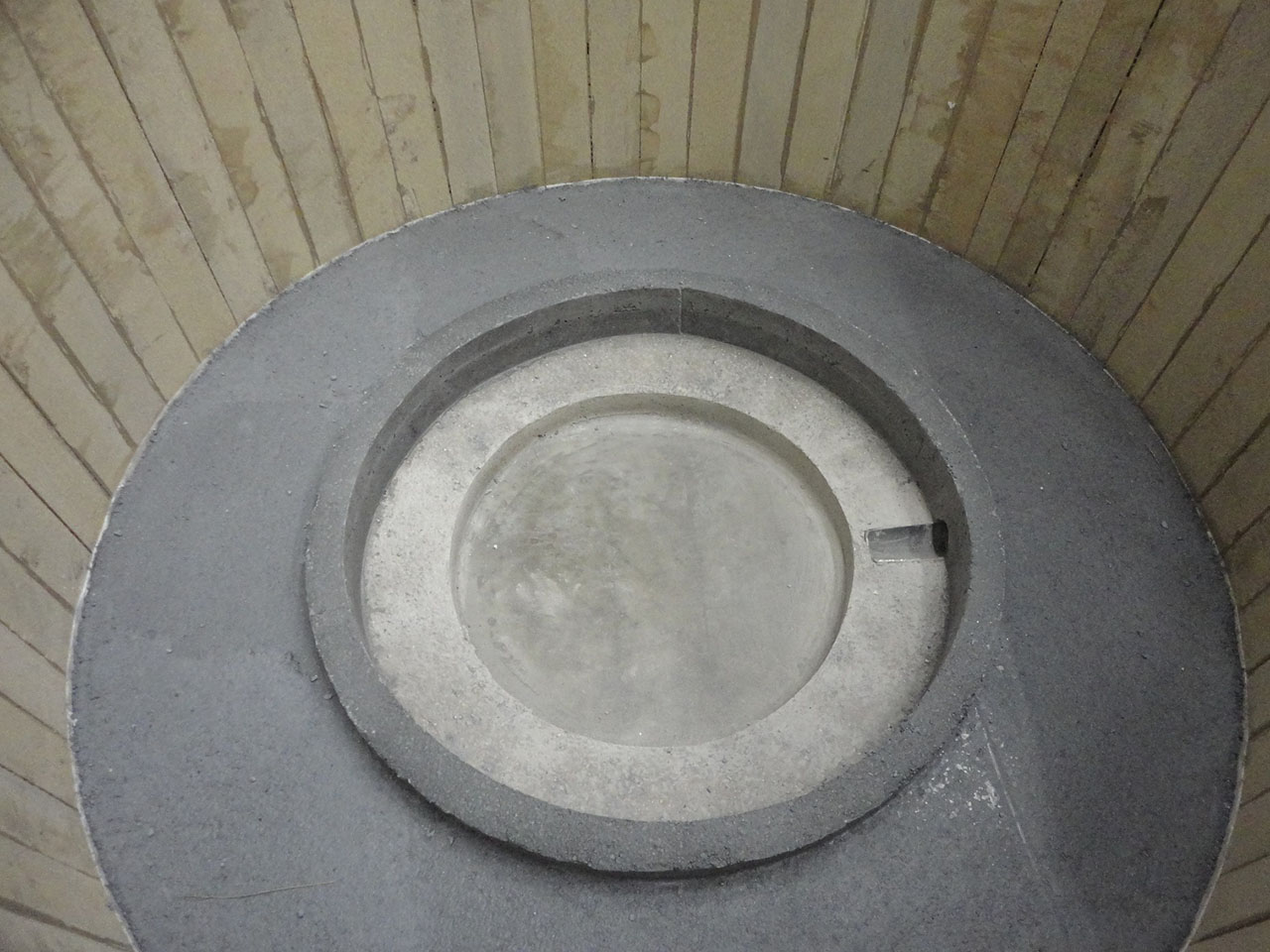 reconditioning_nabertherm_crucible_furnace_picture7 Ricondizionamento del forno a crogiolo Nabertherm