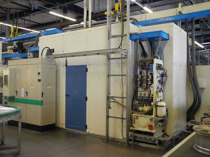 162407a41a74f2ec63935985fdaf8680 Centro di foratura e tornitura Maus per ruote in alluminio linea 5, usato