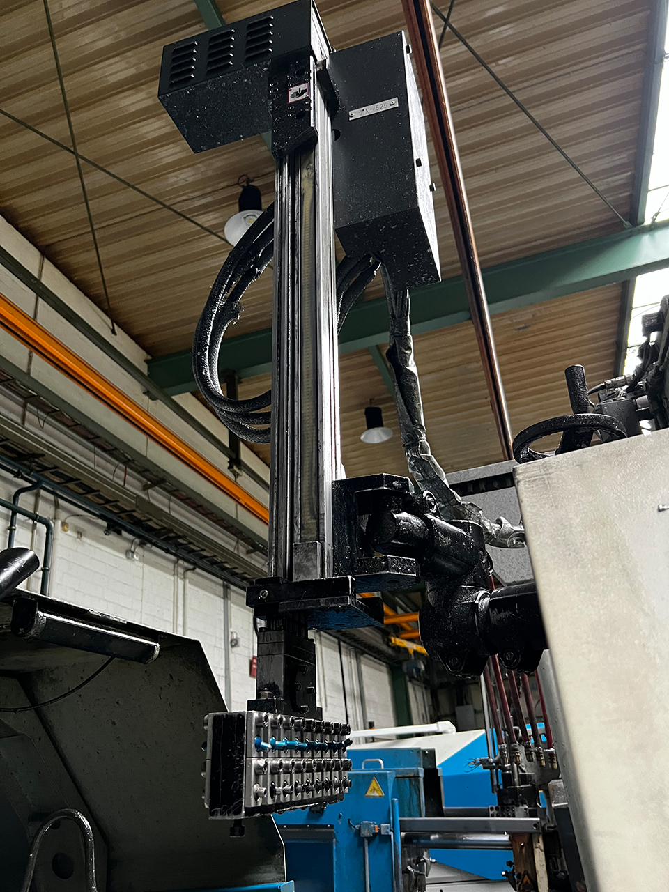 Macchina di pressofusione a camera calda Frech DAW 80 F WK1466, usata Macchina di pressofusione a camera calda Frech DAW 80 F WK1466, usata