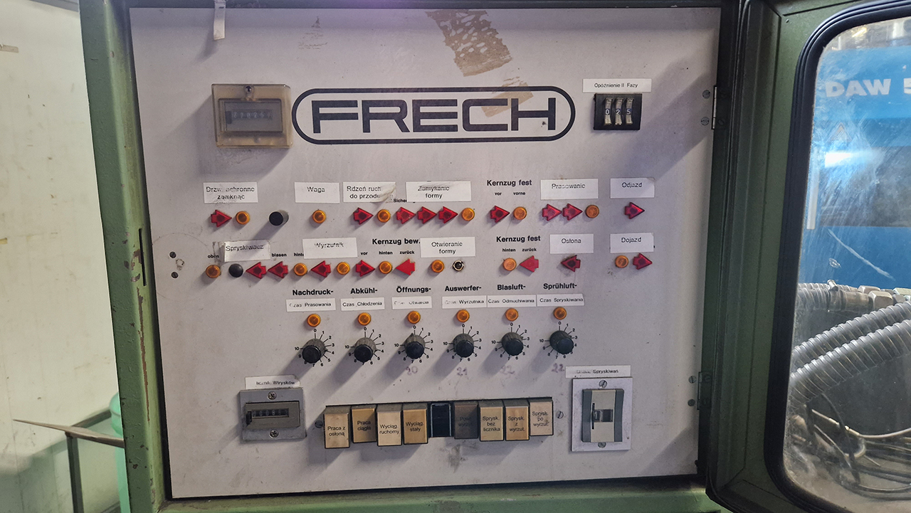 Macchina per la pressofusione a camera calda Frech DAW 40 WK1459, usata Macchina per la pressofusione a camera calda Frech DAW 40 WK1459, usata
