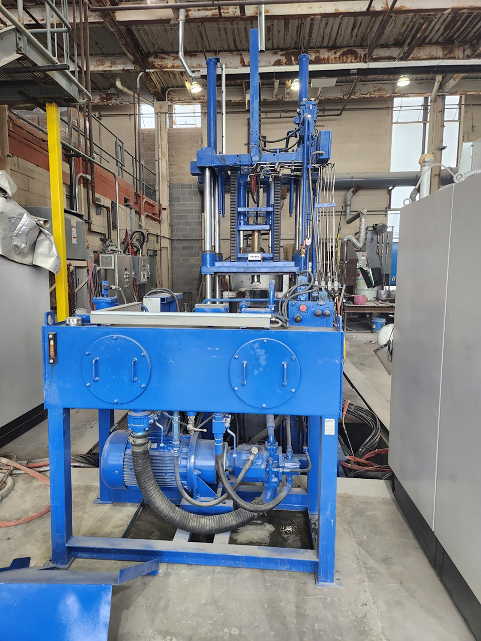 Macchina per pressofusione a bassa pressione Kurtz AL 10-7 TC ND1344, usata Macchina per pressofusione a bassa pressione Kurtz AL 10-7 TC ND1344, usata