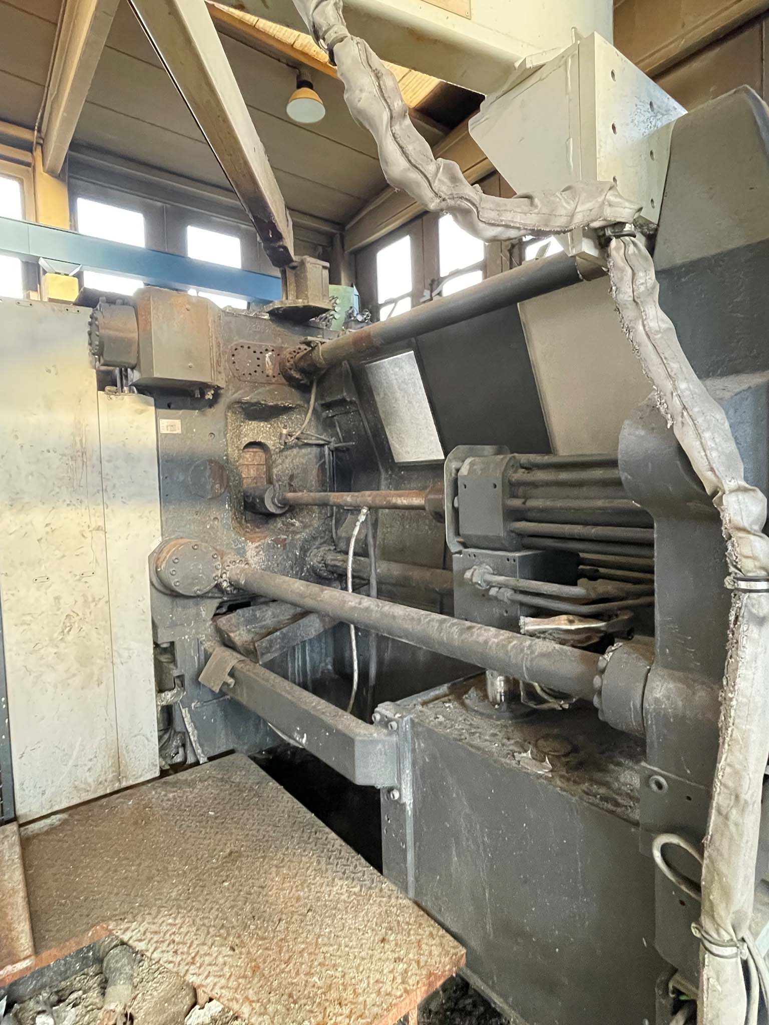 Macchina per la pressofusione a camera fredda Frech K 640-62 KK1689, usata Macchina per la pressofusione a camera fredda Frech K 640-62 KK1689, usata