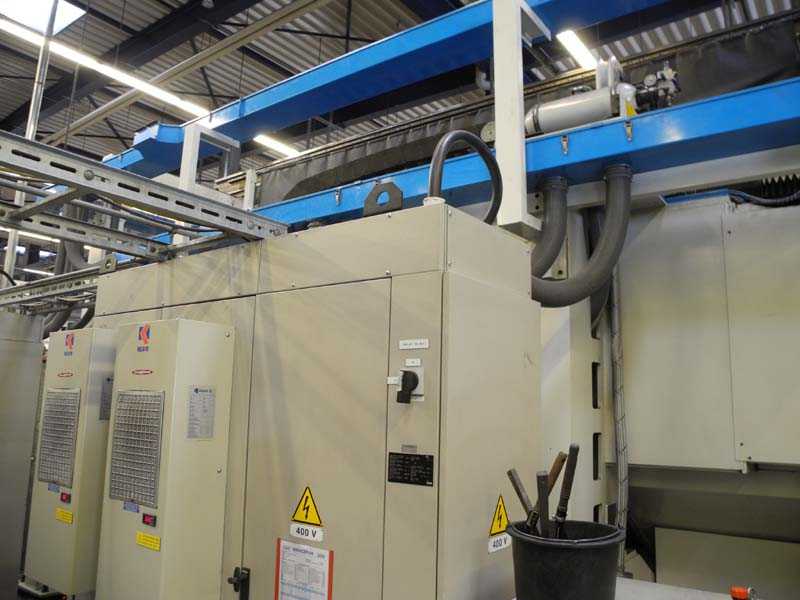 b142aa1a92da7b0adee12e18fe04719c Centro di foratura e tornitura Maus per ruote in alluminio linea 5, usato