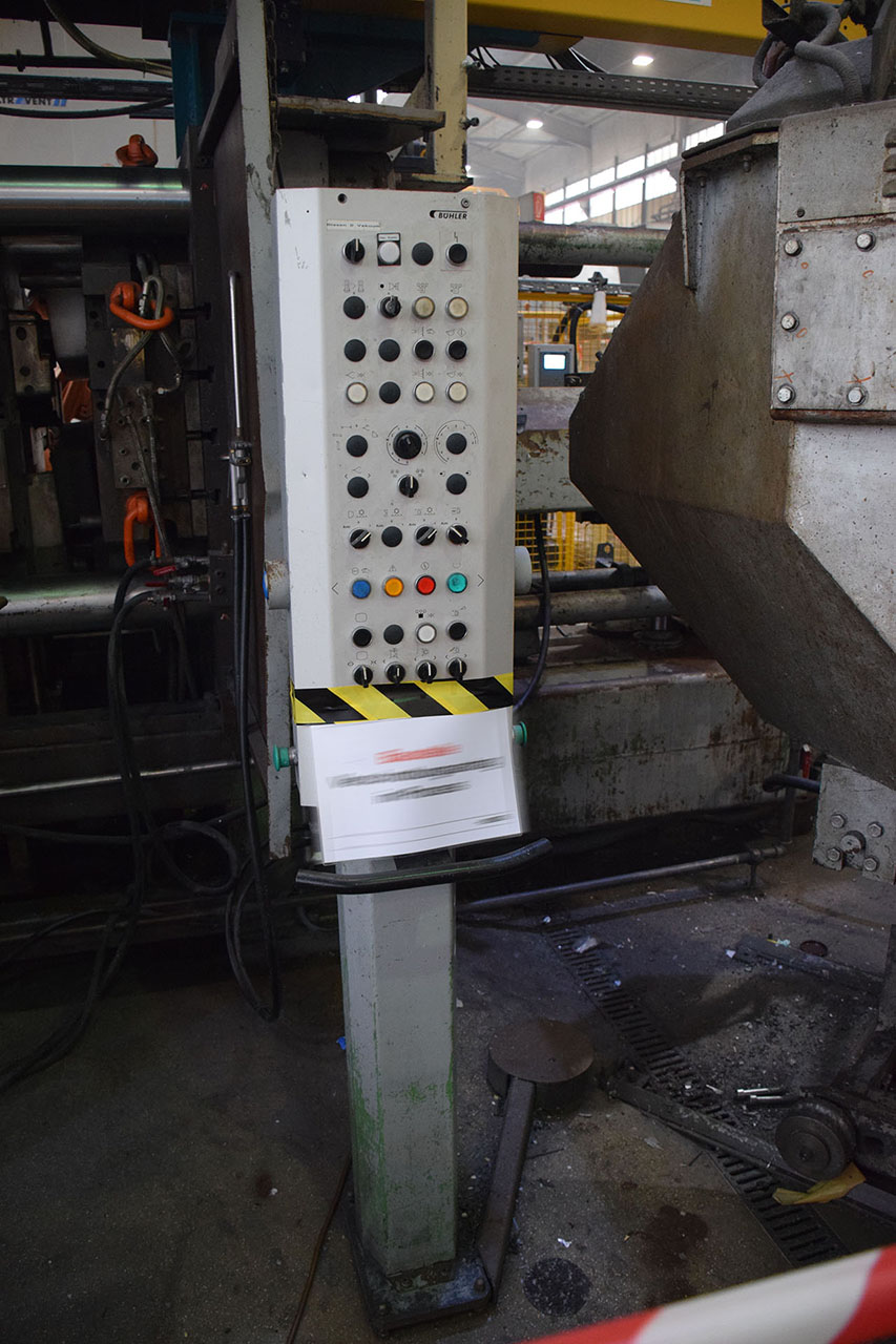 Armadio di comando Bühler H 630 B ZU2162, usato