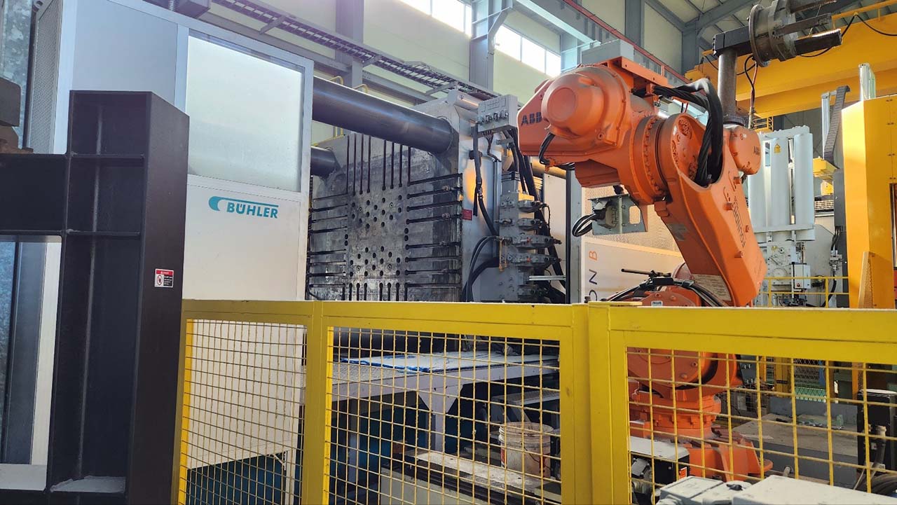Bühler Evolution B 320 D cella di pressofusione a camera fredda KK1641, usata Bühler Evolution B 320 D cella di pressofusione a camera fredda KK1641, usata