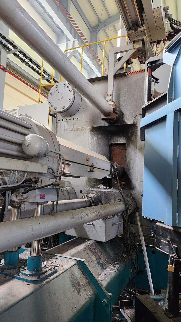 Bühler Evolution B 320 D cella di pressofusione a camera fredda KK1641, usata Bühler Evolution B 320 D cella di pressofusione a camera fredda KK1641, usata