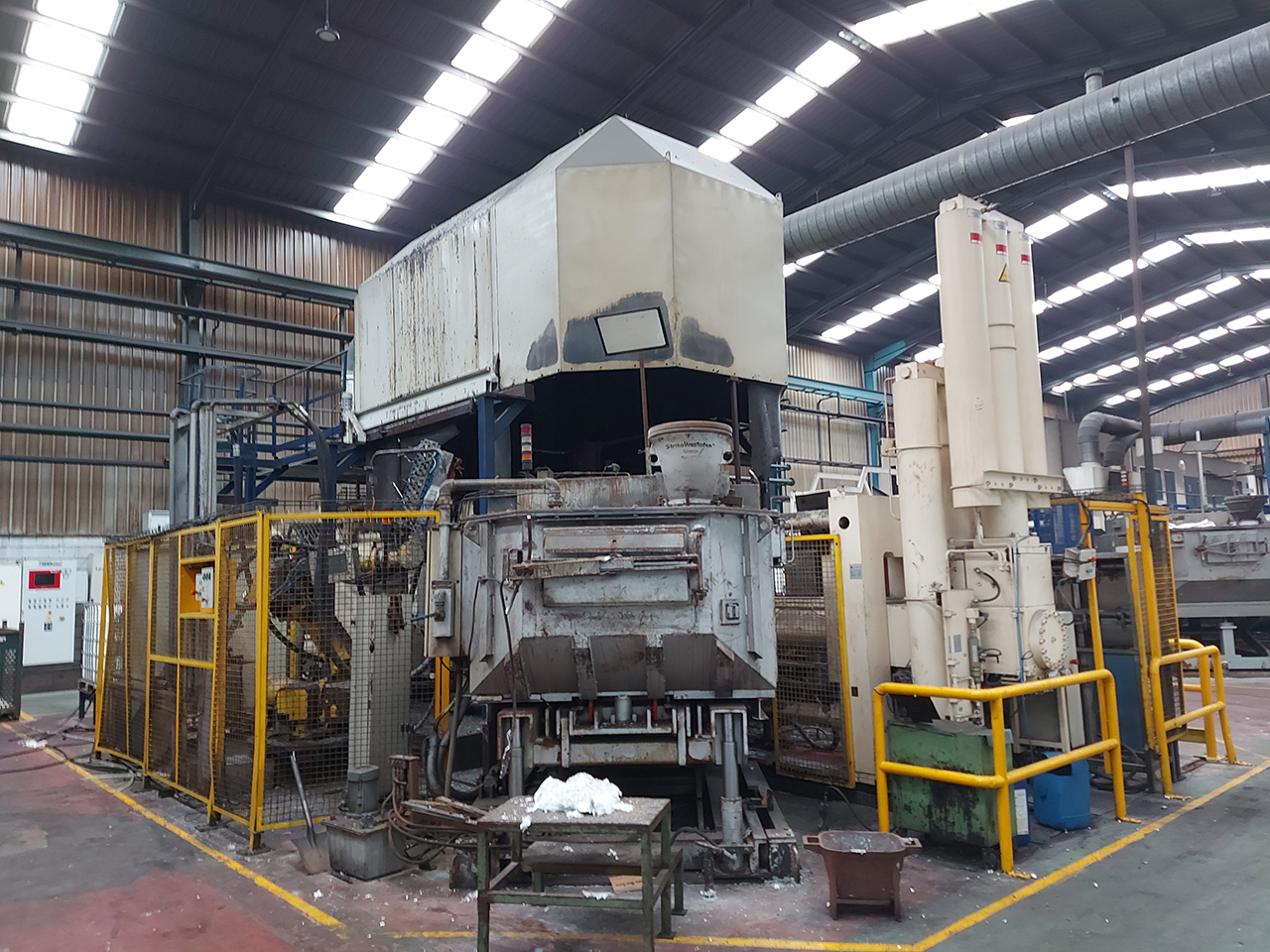 M-uller-Weingarten-GDK-1750-cold-chamber-die-casting-machine-KK1585-p3 Müller Weingarten GDK 1750 macchina di pressofusione a camera fredda KK1585, usata